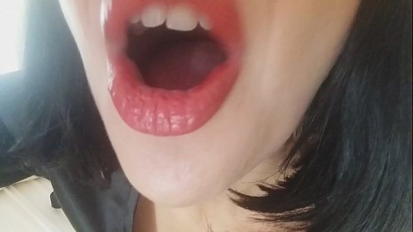 Αγάπη μου, η μητριά σου δεν θα σε αφήσει να πας στο σχολείο σήμερα... Σε χρειάζομαι πάρα πολύ...