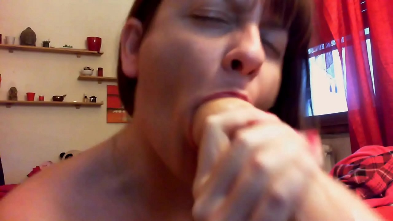 Μεγάλος οργασμός για τη βρώμικη αδελφή σας, ανοίξτε το στόμα σας και πιείτε τα όλα μέσα σας